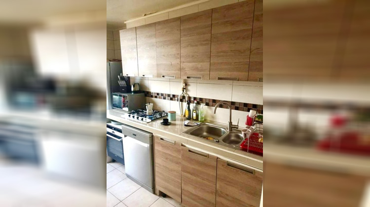 Ma-Cabane - Vente Appartement MARSEILLE, 70 m²