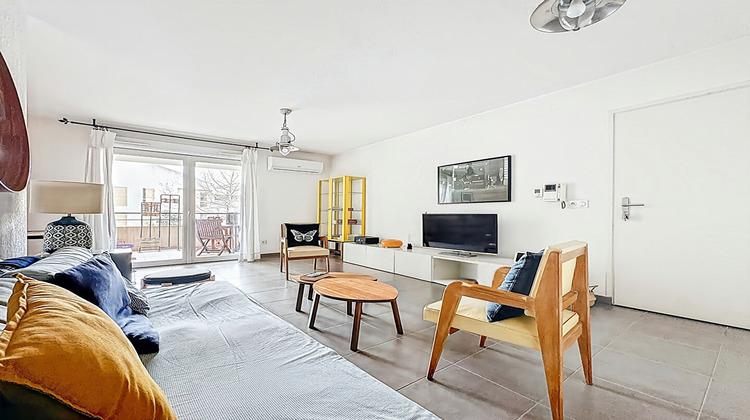 Ma-Cabane - Vente Appartement MARSEILLE 14, 66 m²