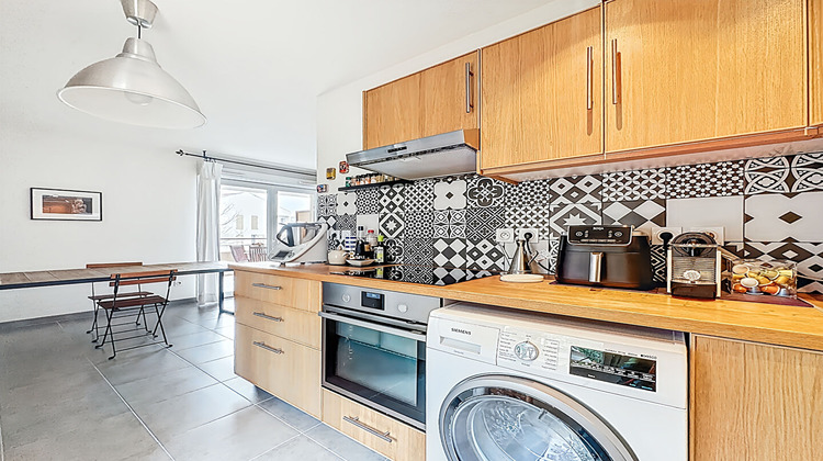 Ma-Cabane - Vente Appartement MARSEILLE 14, 66 m²