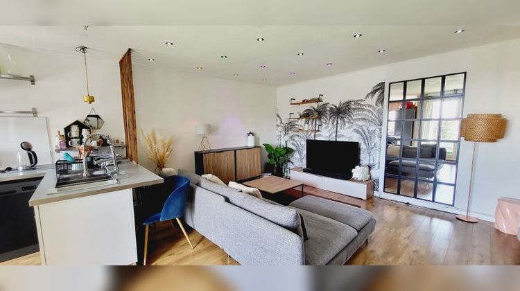 Ma-Cabane - Vente Appartement MARSEILLE 16, 63 m²