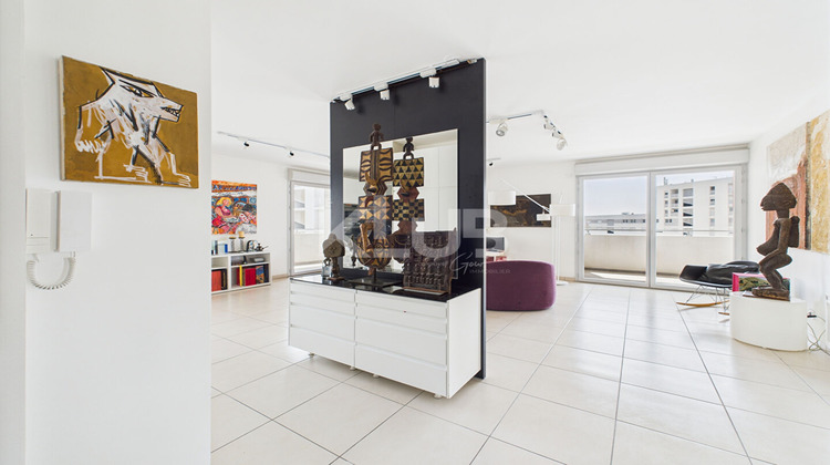 Ma-Cabane - Vente Appartement MARSEILLE 3, 131 m²