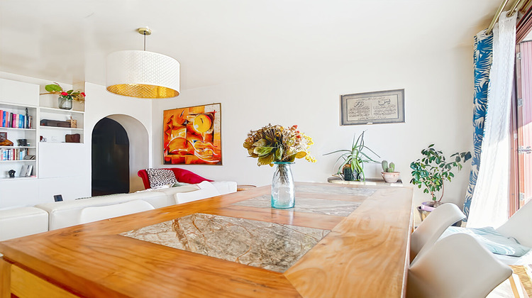 Ma-Cabane - Vente Appartement MARSEILLE 4, 76 m²