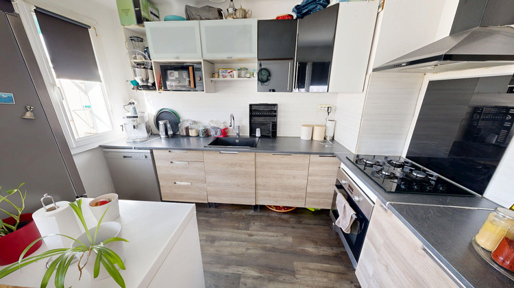Ma-Cabane - Vente Appartement MARSEILLE 5, 67 m²