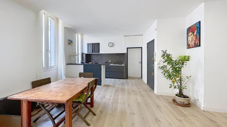 Ma-Cabane - Vente Appartement MARSEILLE 6, 64 m²