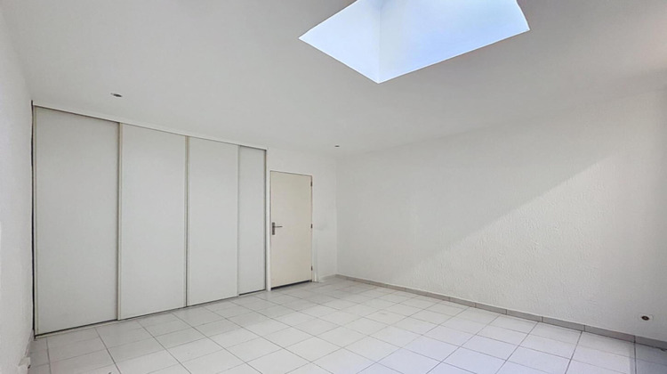 Ma-Cabane - Vente Appartement MARSEILLE 6, 64 m²