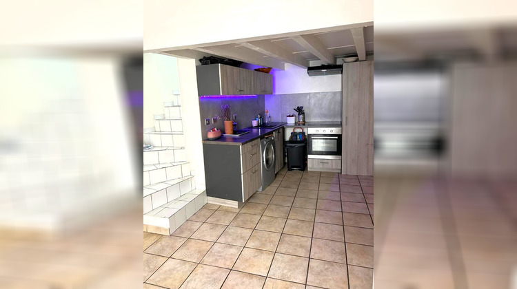 Ma-Cabane - Vente Appartement MARSEILLE 8, 80 m²