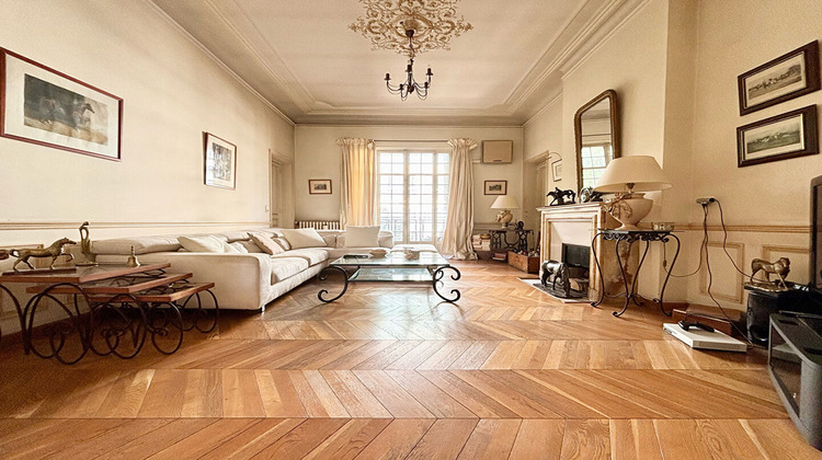 Ma-Cabane - Vente Appartement MARSEILLE 8, 187 m²