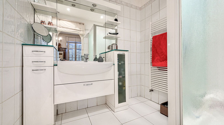 Ma-Cabane - Vente Appartement MARSEILLE 8, 187 m²