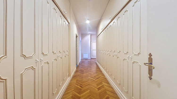 Ma-Cabane - Vente Appartement MARSEILLE 8, 164 m²