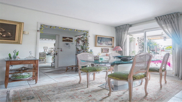 Ma-Cabane - Vente Appartement MARSEILLE 8, 104 m²