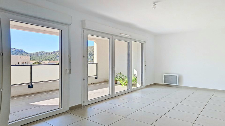 Ma-Cabane - Vente Appartement MARSEILLE 9, 40 m²