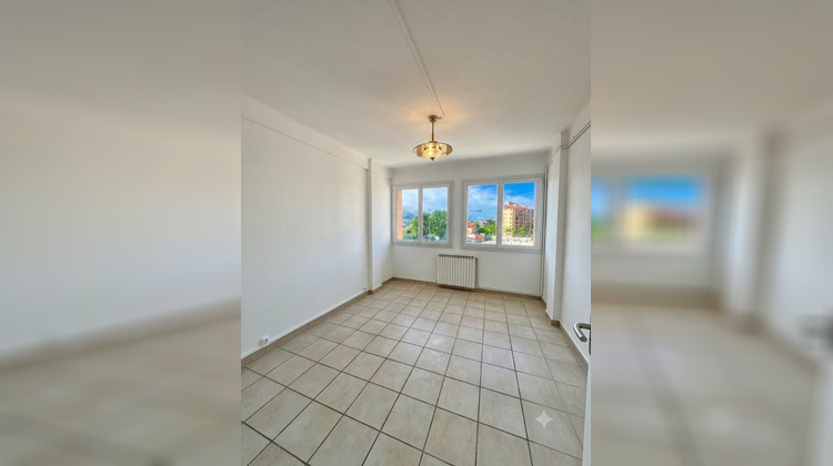 Ma-Cabane - Vente Appartement MARSEILLE 9EME, 65 m²