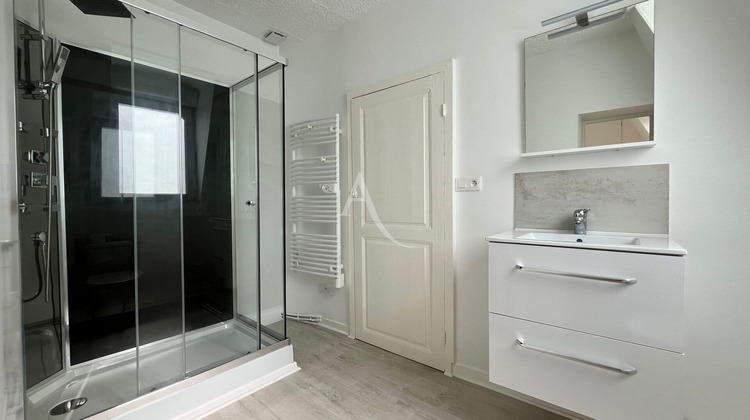 Ma-Cabane - Vente Appartement MAYENNE, 48 m²