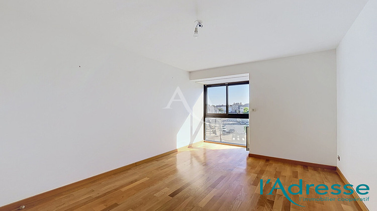 Ma-Cabane - Vente Appartement MAYENNE, 79 m²