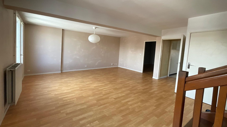 Ma-Cabane - Vente Appartement Mehun-sur-Yevre, 78 m²