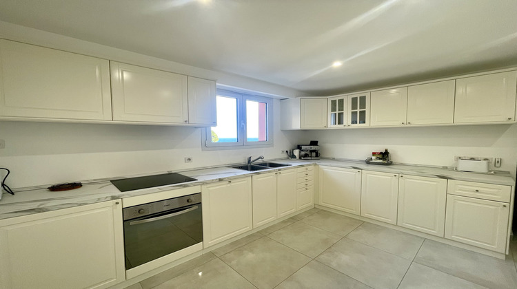 Ma-Cabane - Vente Appartement Menton, 142 m²