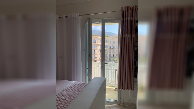 Ma-Cabane - Vente Appartement Menton, 52 m²