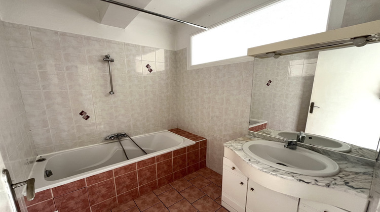 Ma-Cabane - Vente Appartement Menton, 57 m²