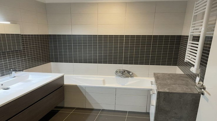 Ma-Cabane - Vente Appartement MENTON, 75 m²