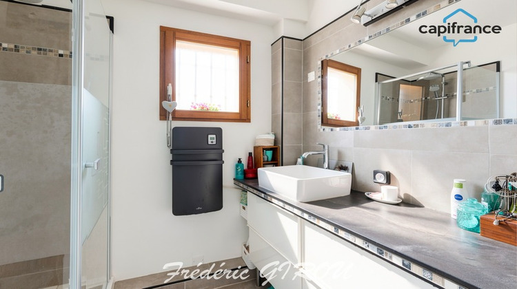 Ma-Cabane - Vente Appartement MEYRARGUES, 65 m²