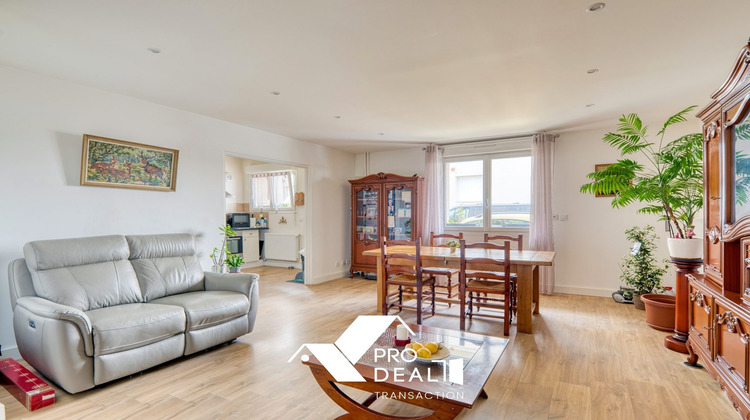 Ma-Cabane - Vente Appartement Meyzieu, 77 m²