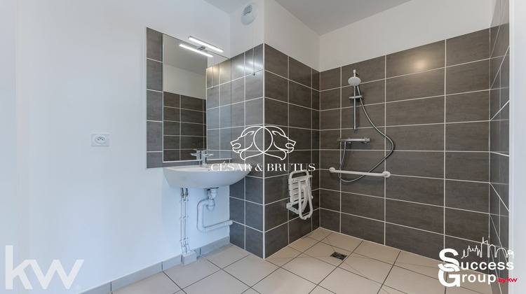 Ma-Cabane - Vente Appartement Meyzieu, 100 m²