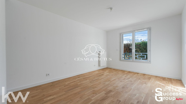 Ma-Cabane - Vente Appartement Meyzieu, 100 m²