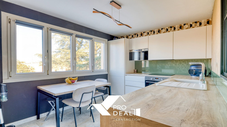 Ma-Cabane - Vente Appartement Meyzieu, 77 m²