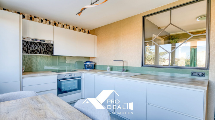 Ma-Cabane - Vente Appartement Meyzieu, 77 m²