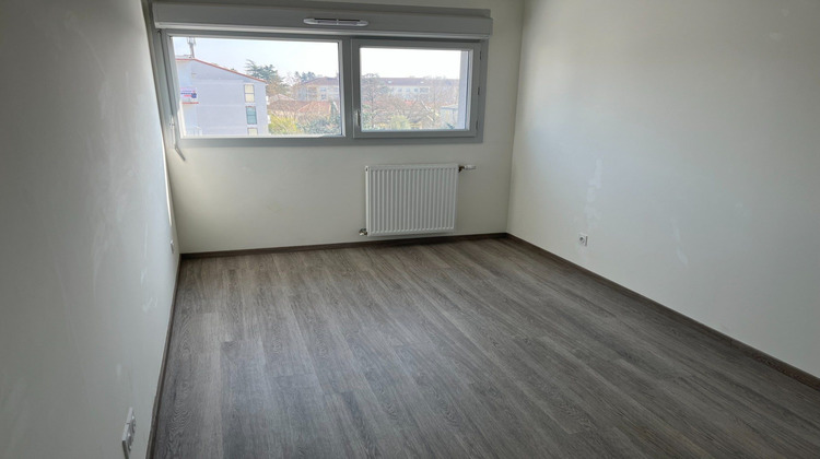 Ma-Cabane - Vente Appartement Meyzieu, 87 m²