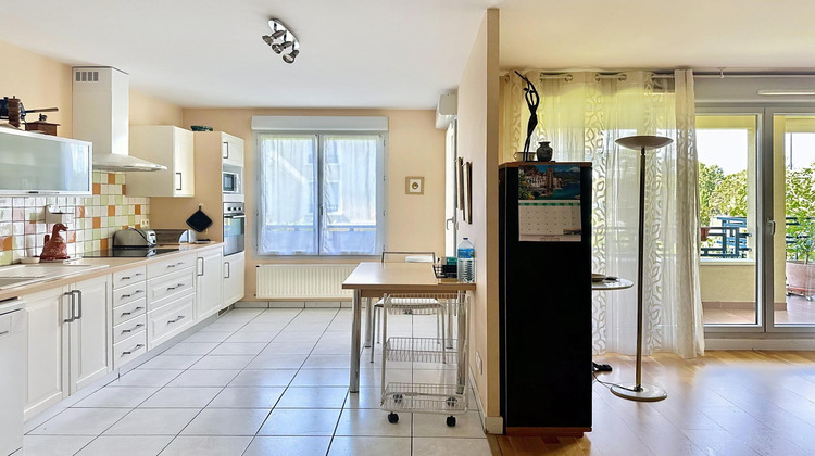 Ma-Cabane - Vente Appartement Meyzieu, 98 m²
