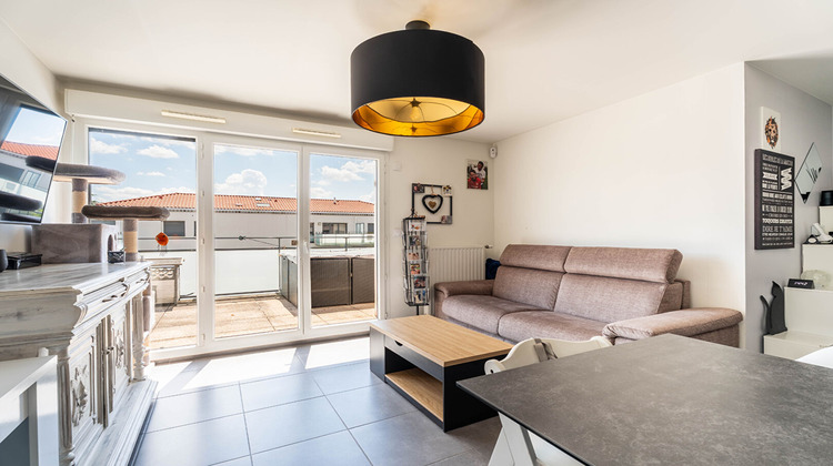 Ma-Cabane - Vente Appartement MEYZIEU, 62 m²