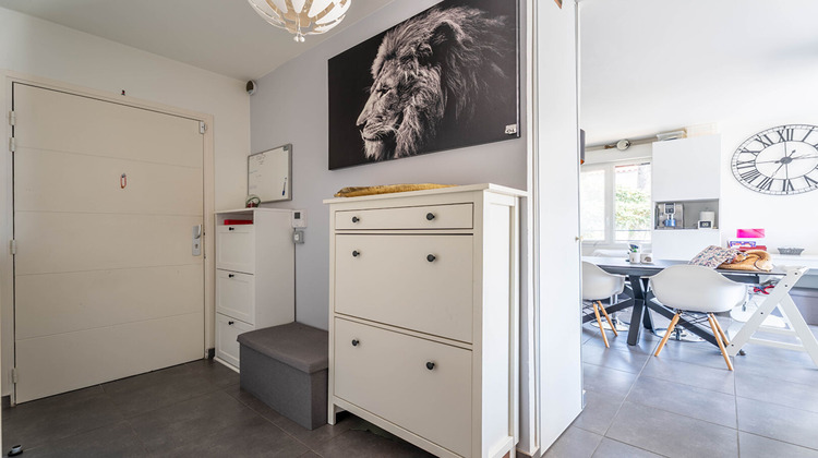 Ma-Cabane - Vente Appartement MEYZIEU, 62 m²