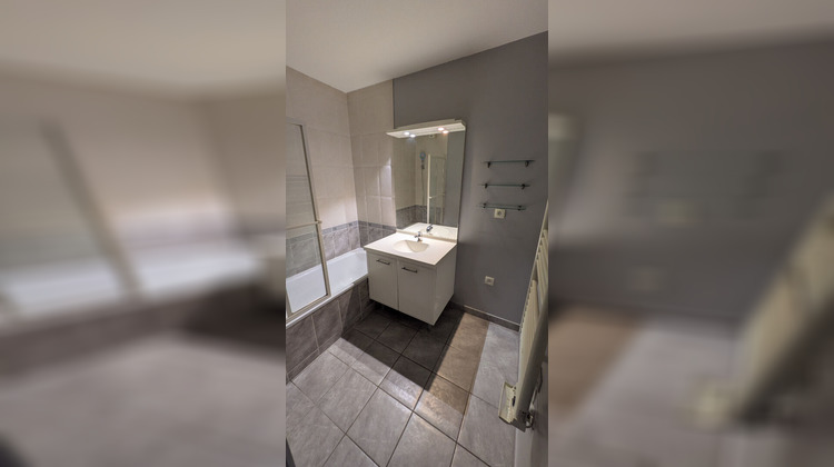 Ma-Cabane - Vente Appartement MEYZIEU, 52 m²