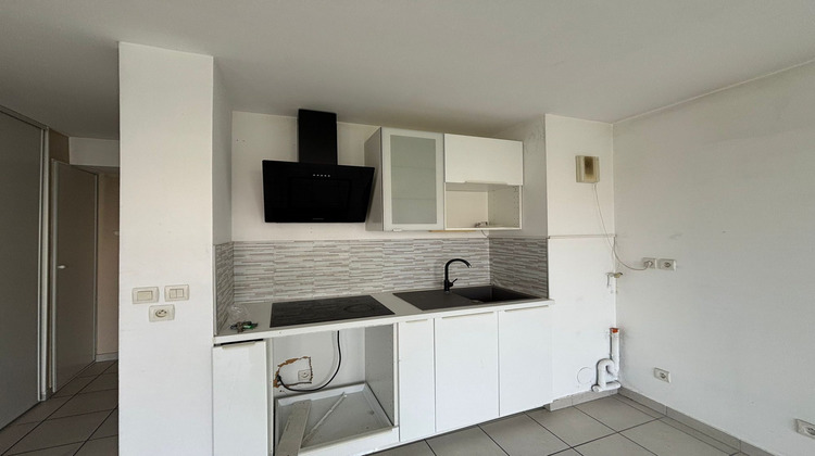 Ma-Cabane - Vente Appartement Meyzieu, 64 m²