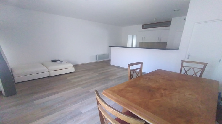 Ma-Cabane - Vente Appartement MEZIERES-SUR-SEINE, 39 m²