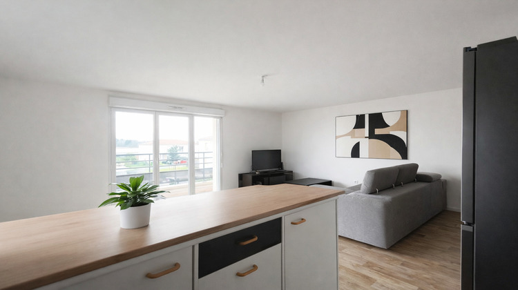 Ma-Cabane - Vente Appartement MIGNALOUX-BEAUVOIR, 68 m²