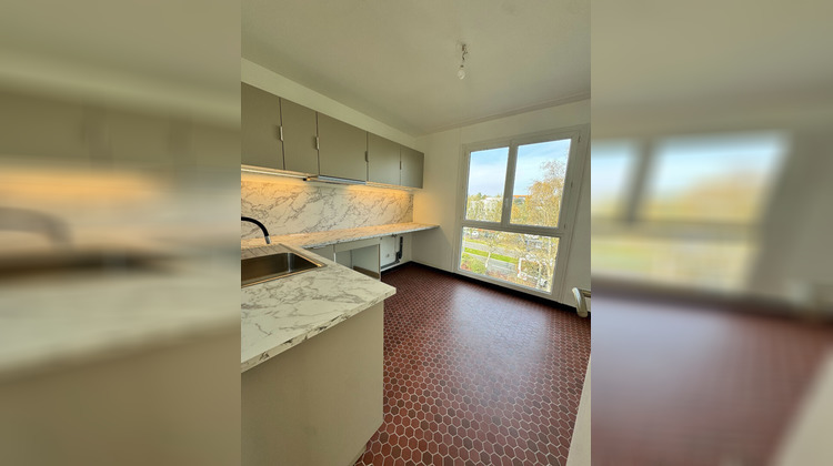 Ma-Cabane - Vente Appartement MONT-SAINT-AIGNAN, 74 m²