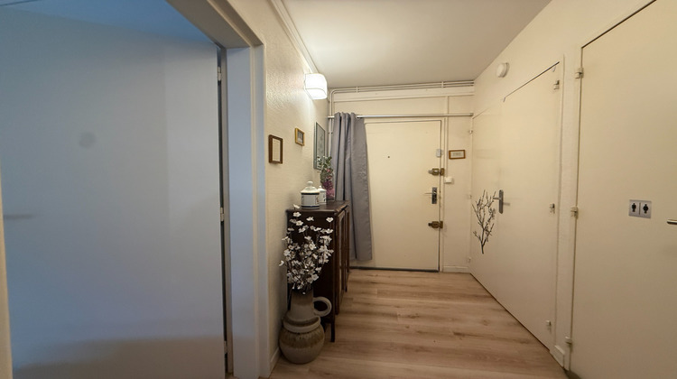 Ma-Cabane - Vente Appartement MONT SAINT AIGNAN, 68 m²