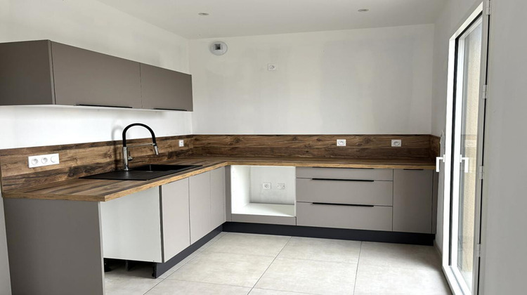 Ma-Cabane - Vente Appartement MONTBRISON, 126 m²