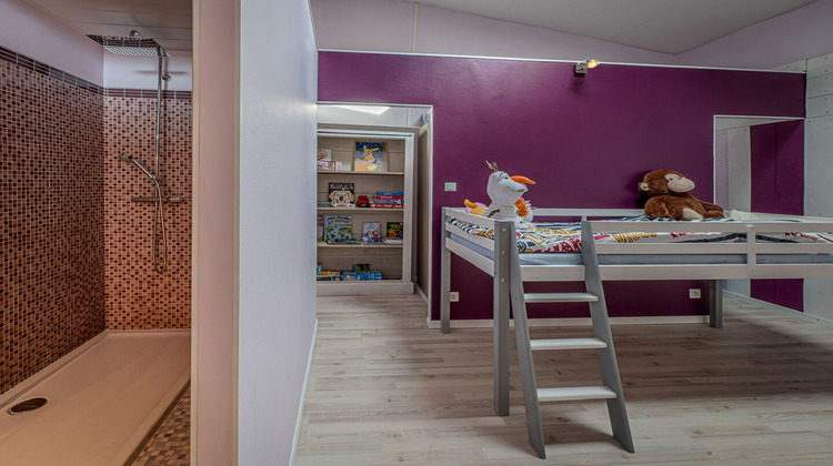 Ma-Cabane - Vente Appartement MONTCEAU-LES-MINES, 267 m²