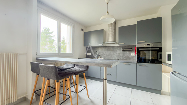 Ma-Cabane - Vente Appartement MONTGERON, 49 m²
