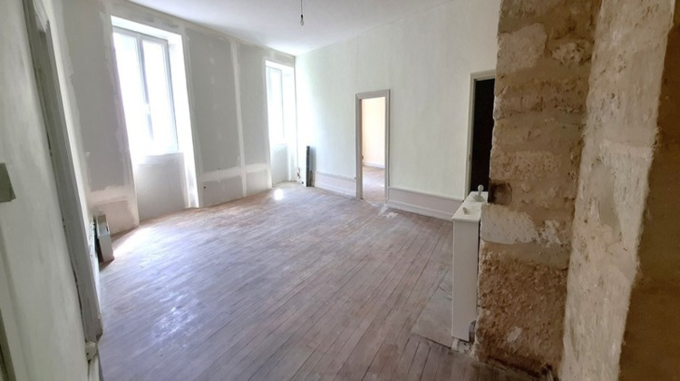 Ma-Cabane - Vente Appartement MONTIGNAC, 79 m²