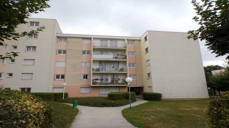 Ma-Cabane - Vente Appartement MONTIGNY-LE-BRETONNEUX, 75 m²