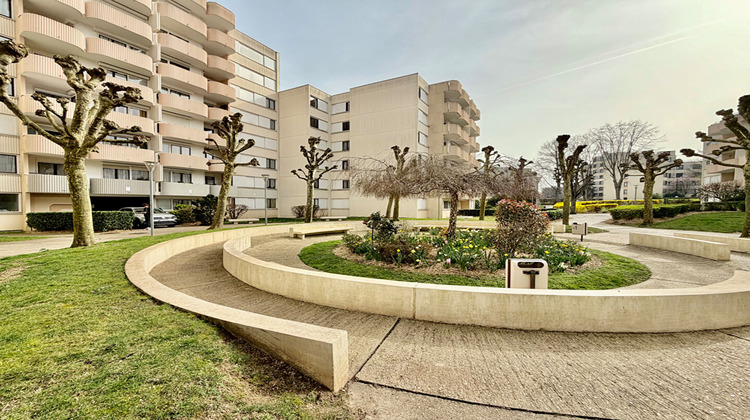 Ma-Cabane - Vente Appartement MONTIGNY-LE-BRETONNEUX, 63 m²