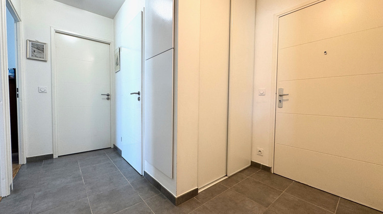 Ma-Cabane - Vente Appartement MONTLIGNON, 66 m²