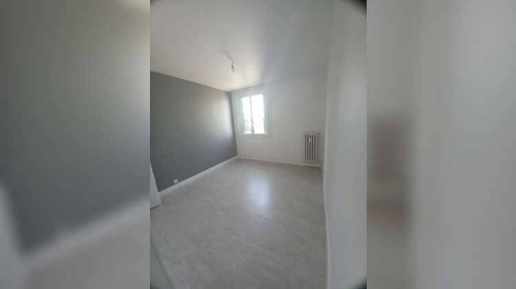 Ma-Cabane - Vente Appartement Montluçon, 66 m²