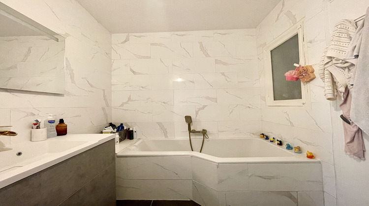 Ma-Cabane - Vente Appartement MONTLUCON, 80 m²