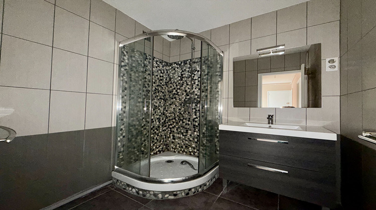 Ma-Cabane - Vente Appartement MONTLUCON, 57 m²