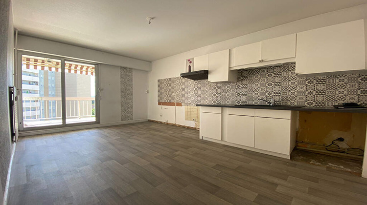 Ma-Cabane - Vente Appartement MONTLUCON, 85 m²